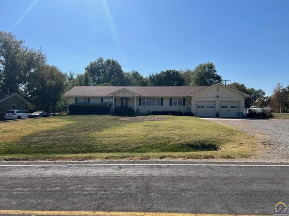 563 NW 62nd St, Topeka, KS 66617