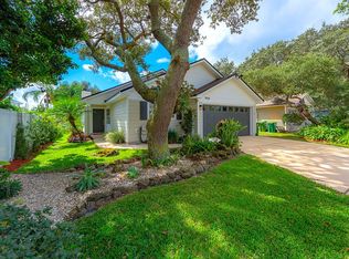 950 Ruth Ave, Jacksonville Beach, FL 32250