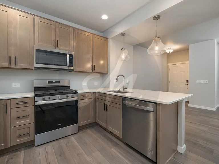 3659 Levy Park Dr — Photo 5