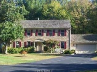 8016 Thornley Ct, Bethesda, MD 20817