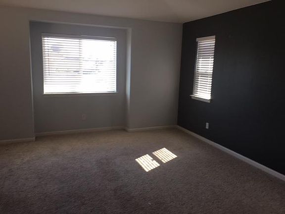 3rd image of 638 Nipomo Oaks Ln