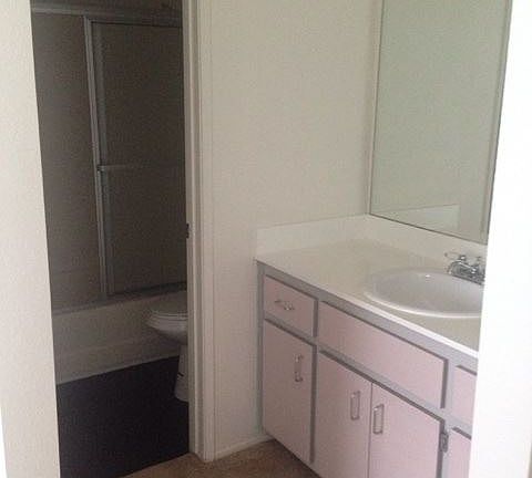 3rd image of 4121 Udall St APT 3