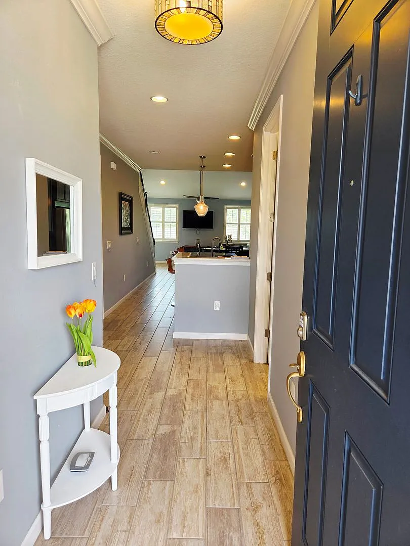 Furnished Sarasota Oasis Water Views Move-In Ready. Ask About Our $1,597 Move-In Credit! — Photo 3