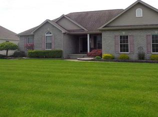 3664 Kelsey Ln, North Tonawanda, NY 14120