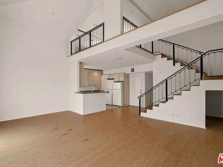 923 Euclid St #302 — Photo 9
