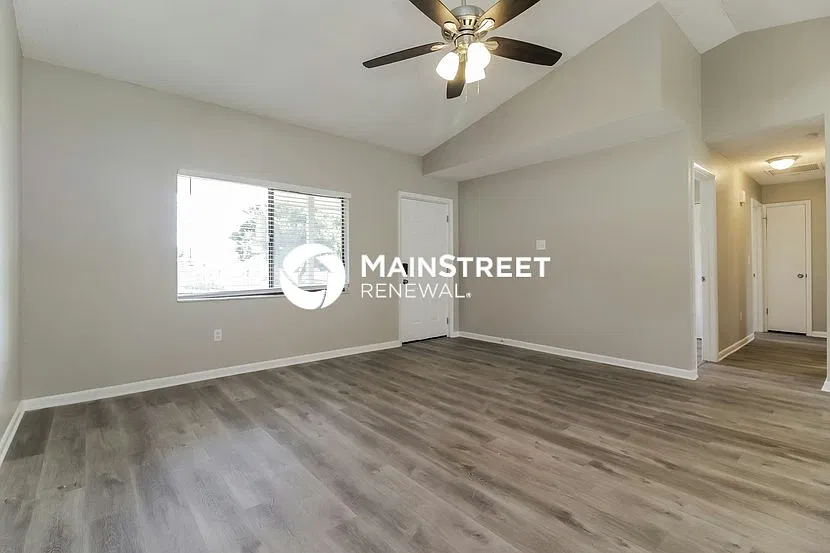 810 Amidon St — Photo 3