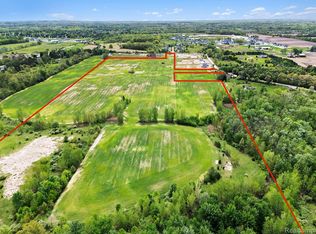 6018 Lahring Rd, Linden, MI 48451