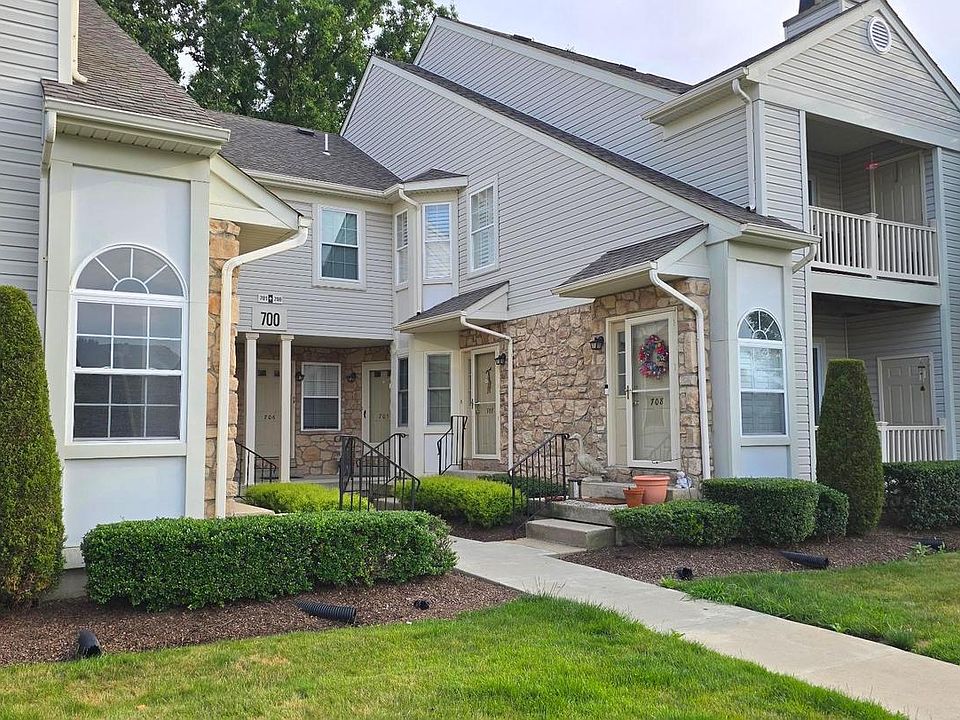 1st image of 705 Eaton Ct