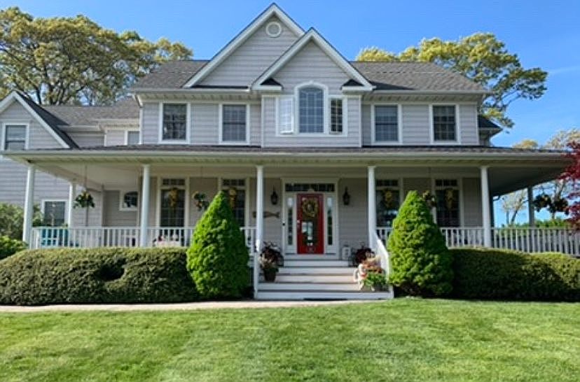 1st image of 68 Crescent Ct