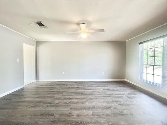 5th image of 608 Bayou Ln