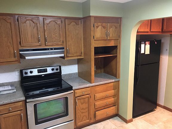 4th image of 306 W Olive St