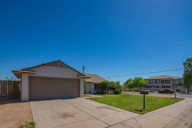 1st image of 6051 W Loma Ln