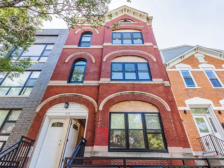 1319 W Cullerton St #1R — Photo 11