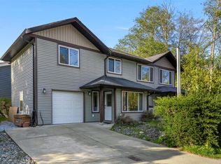 6896 Beaton Rd, Sooke, BC V9Z0M3