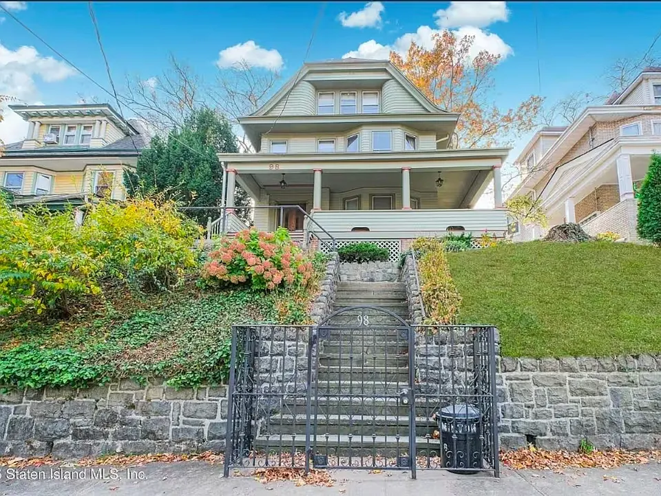 98 Hamilton Ave #1