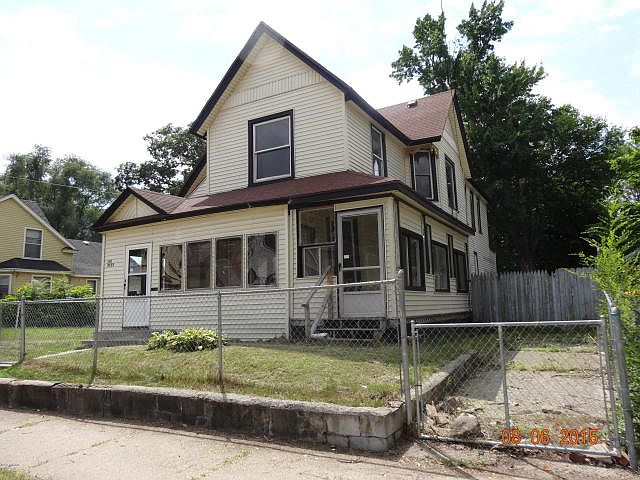 1st image of 1031 Prospect Ave SE