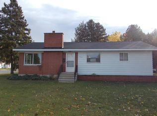 1712 17th St, Menominee, MI 49858