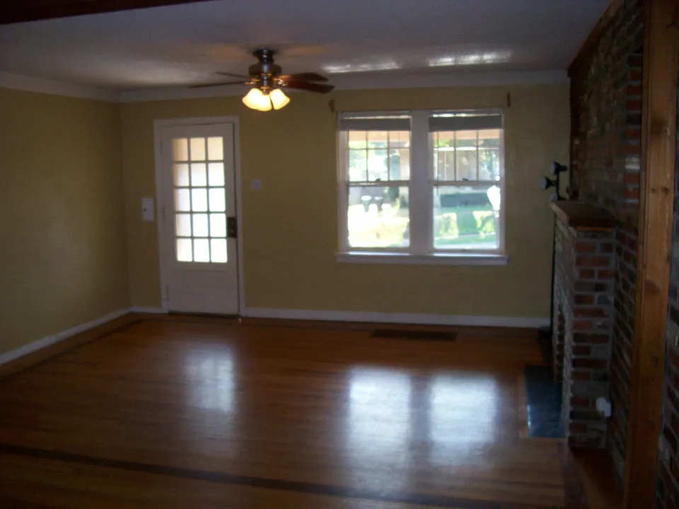 Living Room Photo 2