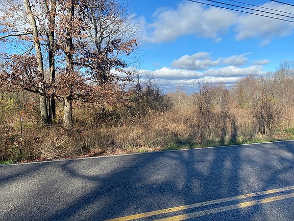 4th image of 130 Dartmoor Dr