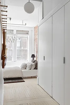 Sold by Compass | media 10