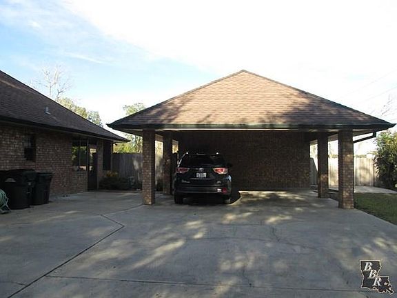 3rd image of 1759 Acadian Dr