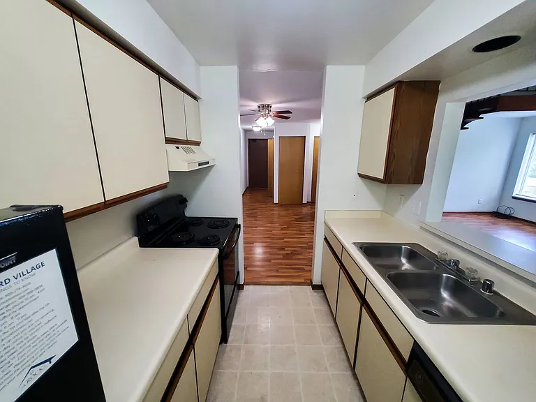 Orchard Village Apartments — Photo 177