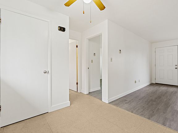 2nd image of 12828 Bridgeport Way SW #1B-1Ba-610Sqft