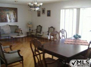 13030 Blythe St, North Hollywood, CA 91605