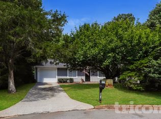 3224 Creekwood Dr, Rex, GA