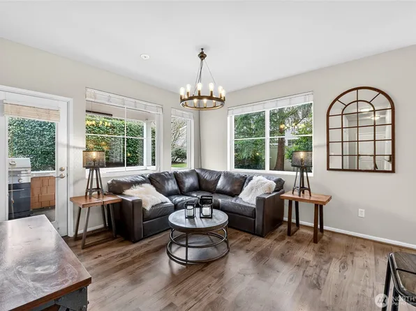 503 225th Lane NE #F101, Sammamish, WA 98074