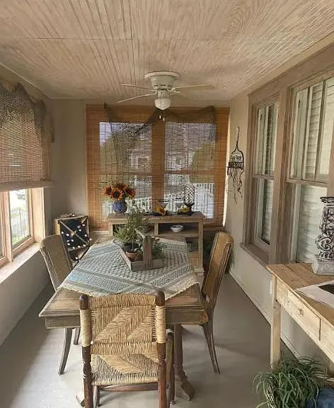426 Howard Ave — Photo 10