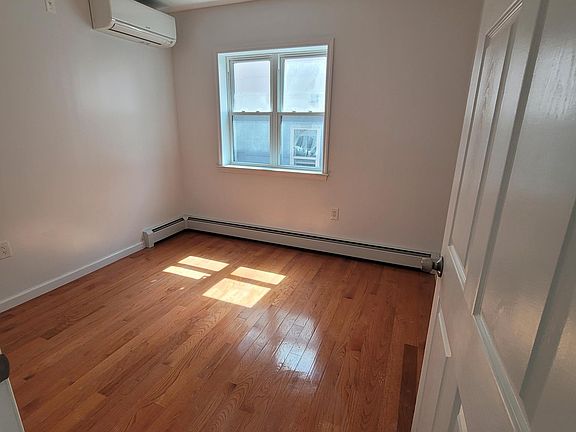 5th image of 154-06 19th Ave Floor 1-2