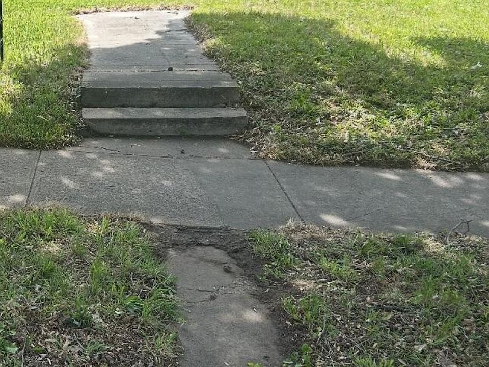 1st image of 923 Lafayette Blvd NW