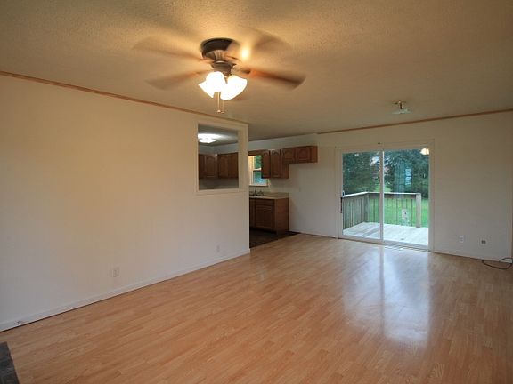 3rd image of 443 E 4th St