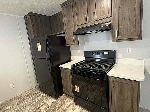 3rd image of 1669 Meadow Ln #22