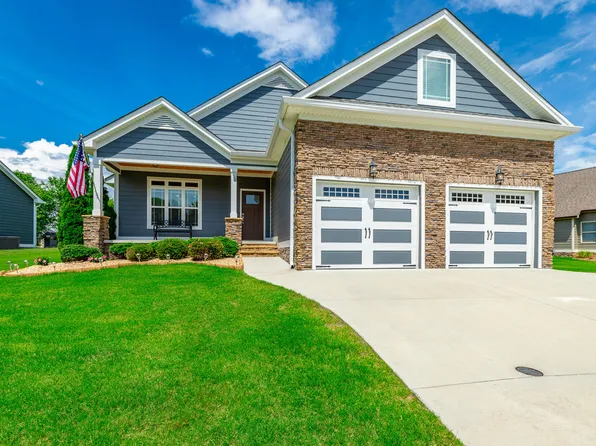 8372 Skybrook Dr, Ooltewah, TN 37363