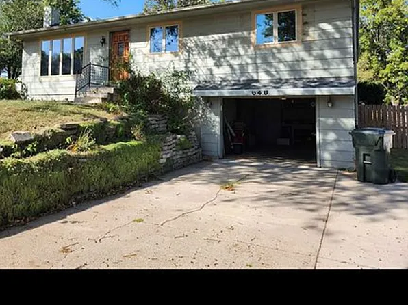640 E 11th St, Wahoo, NE 68066