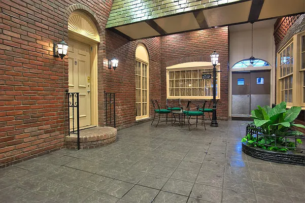 Sold by Owner | media 25