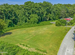 Hannah Dr, Oliver Springs, TN 37840