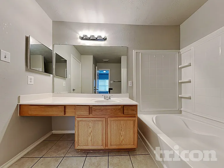 20014 Windcroft Hollow Ln — Photo 10