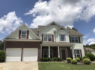502 Leggett Oaks Ln, Lawrenceville, GA 30043