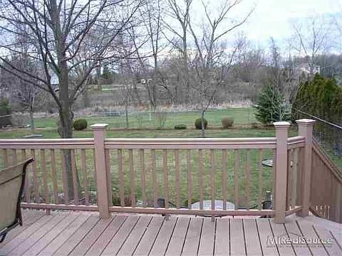 4th image of 39319 Lorien Dr