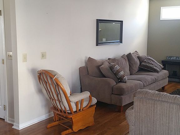 2nd image of 160 Harbinger Dr