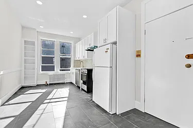 399 4th Avenue, #3L