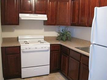 4th image of 20 Emory St APT 208