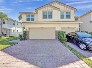 1060 Rio Ct, Pompano Beach, FL 33064