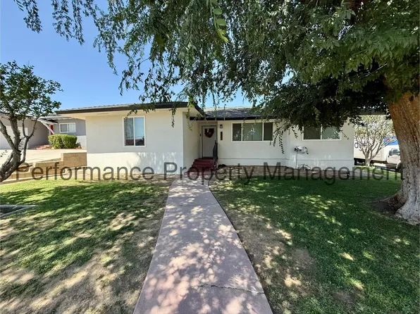 2401 Kayoming Way, Bakersfield, CA 93306