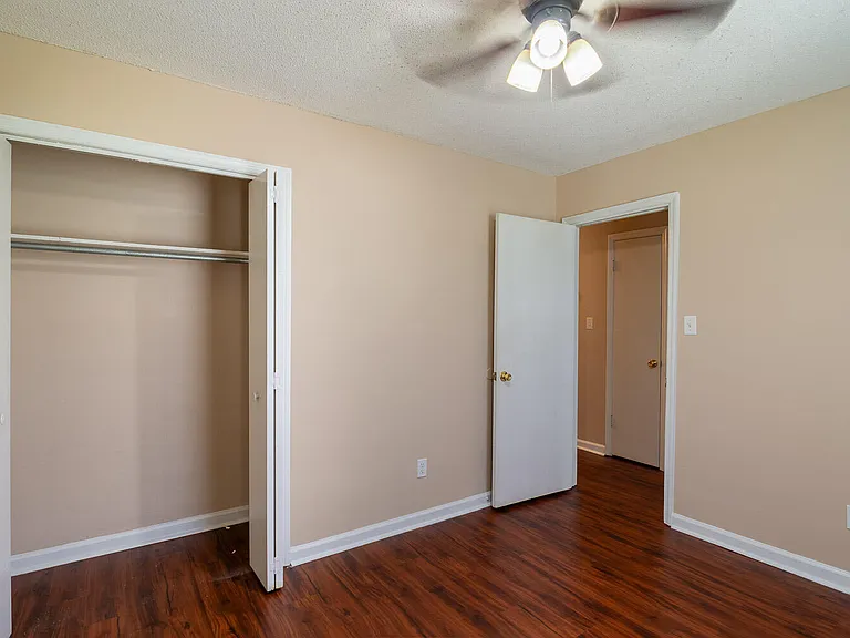 433 Evans Mill Dr #B — Photo 17