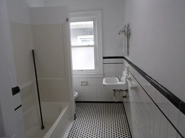 739 Elmwood Ave #2R — Photo 8