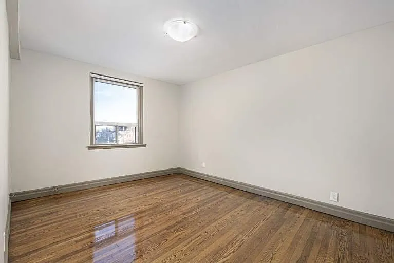 3 Broadway Ave — Photo 14